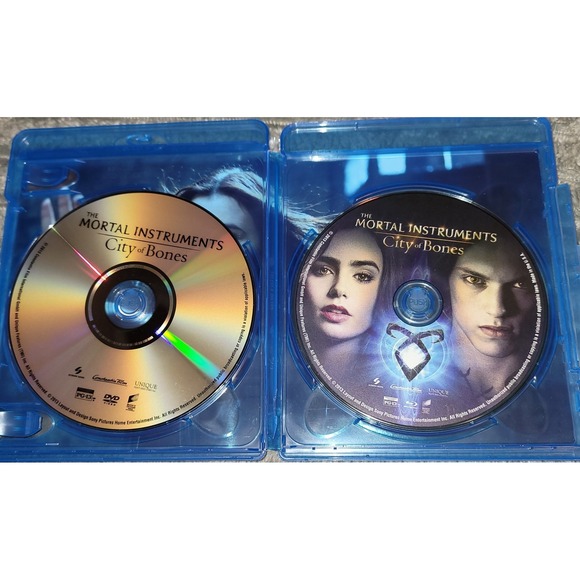 The Mortal Instruments: City of Bones (Two Disc Combo: Blu-ray / DVD + UltraViol - Picture 3 of 4
